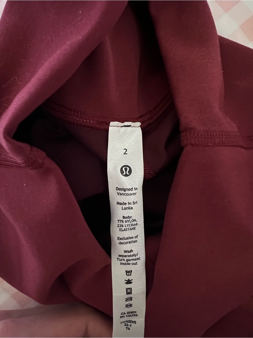 BRAND NEW LULULEMON LEGGINGS - Picture 4 of 5